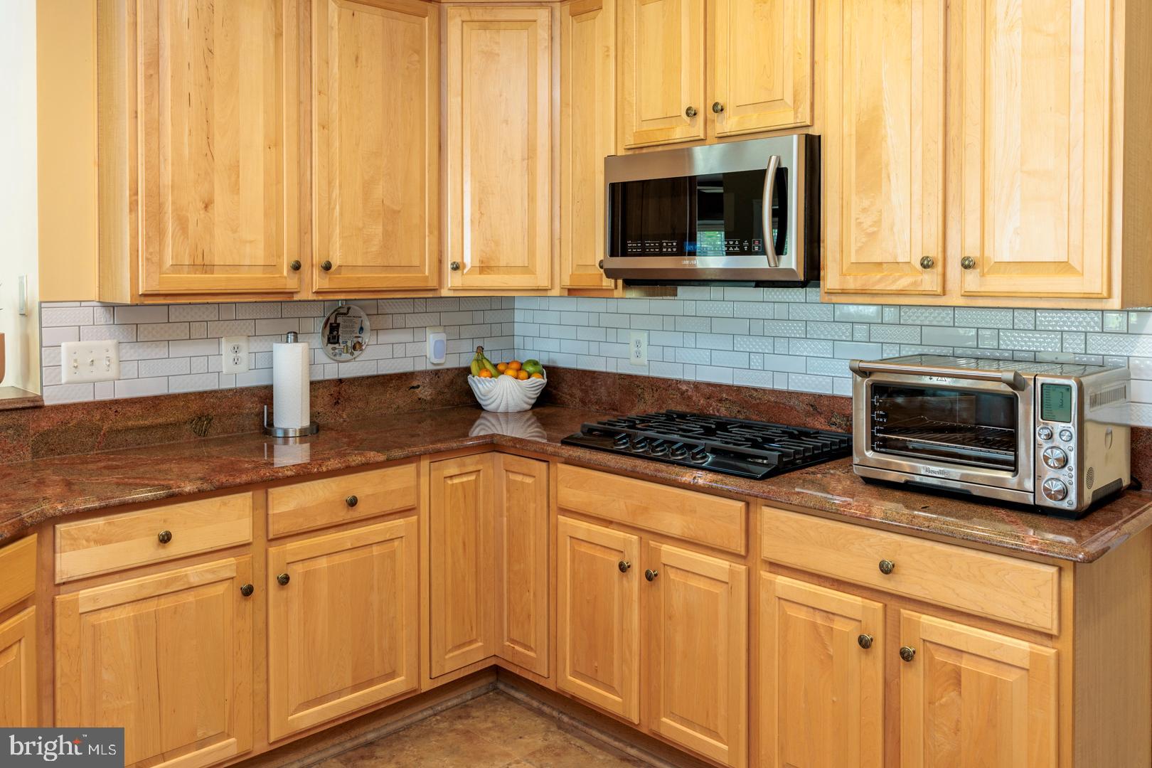 29768 HILLARY AVENUE