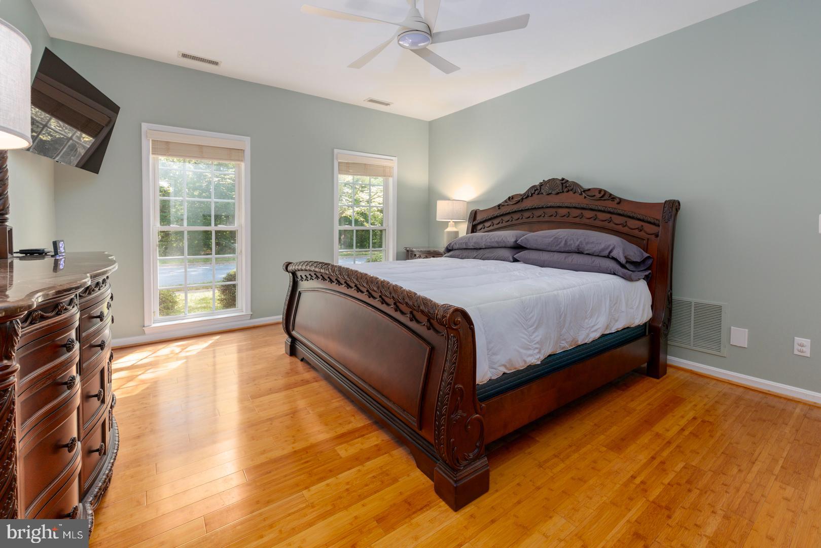 29768 HILLARY AVENUE