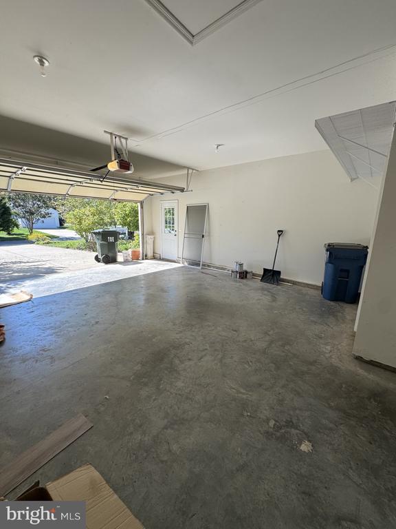 7482 JEFFREYS WAY