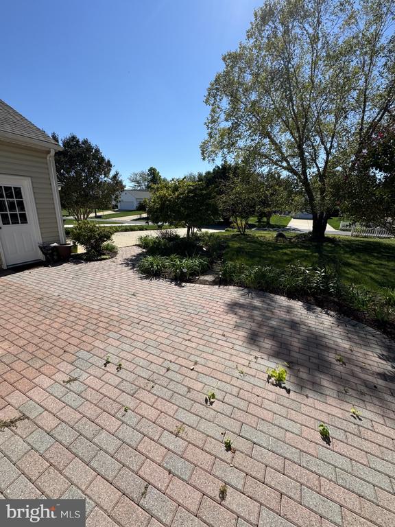 7482 JEFFREYS WAY