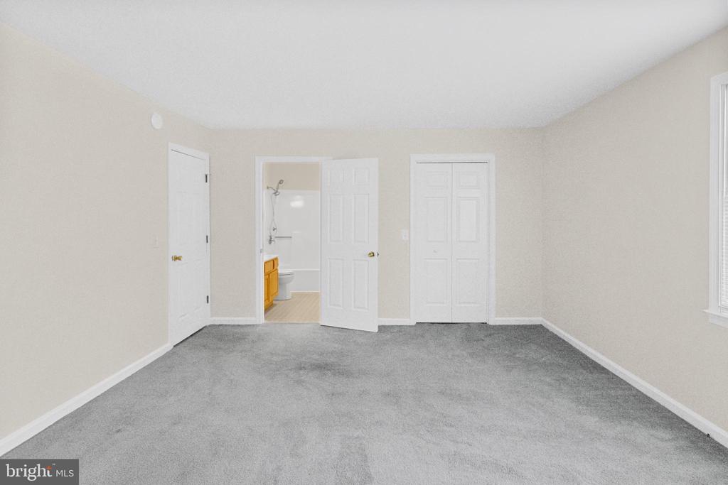319 LAUREL STREET