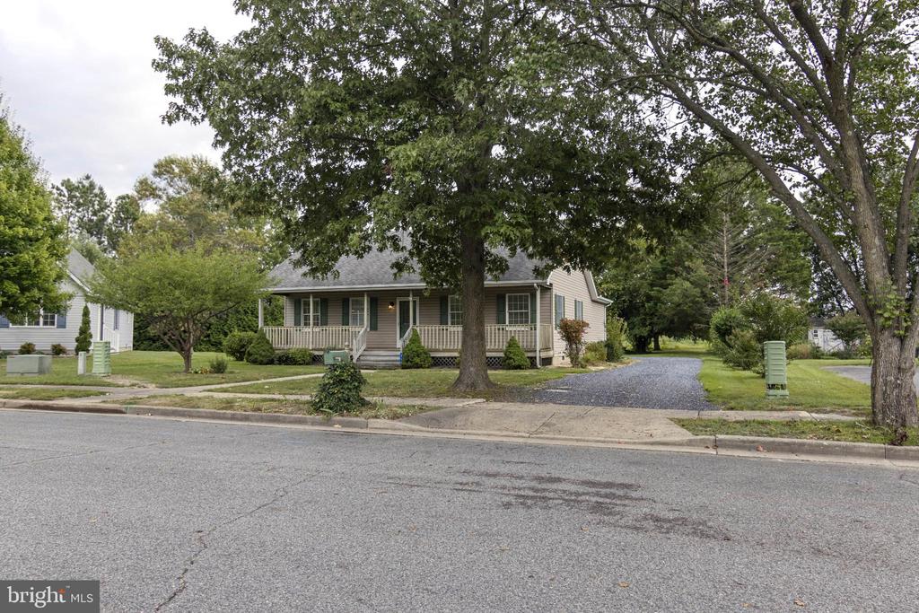 319 LAUREL STREET