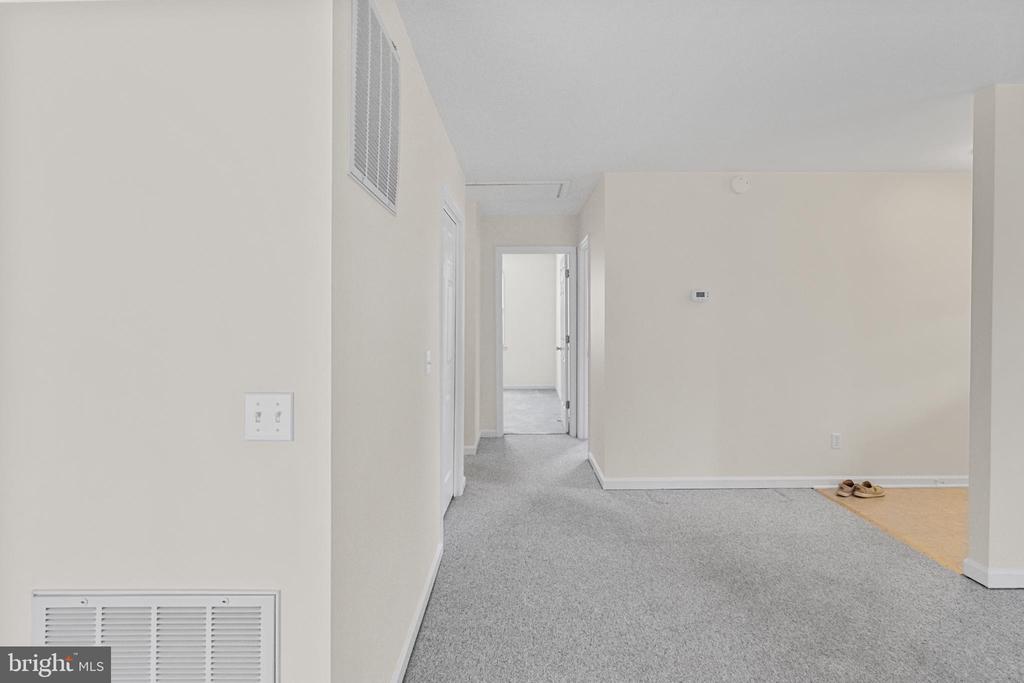 319 LAUREL STREET