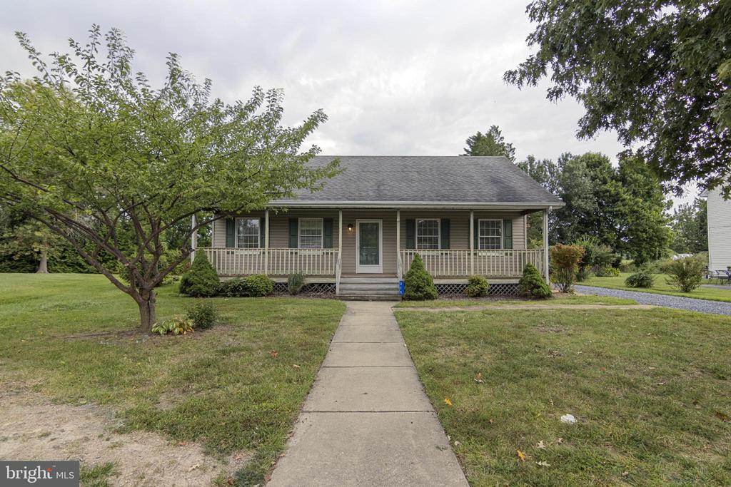 319 LAUREL STREET