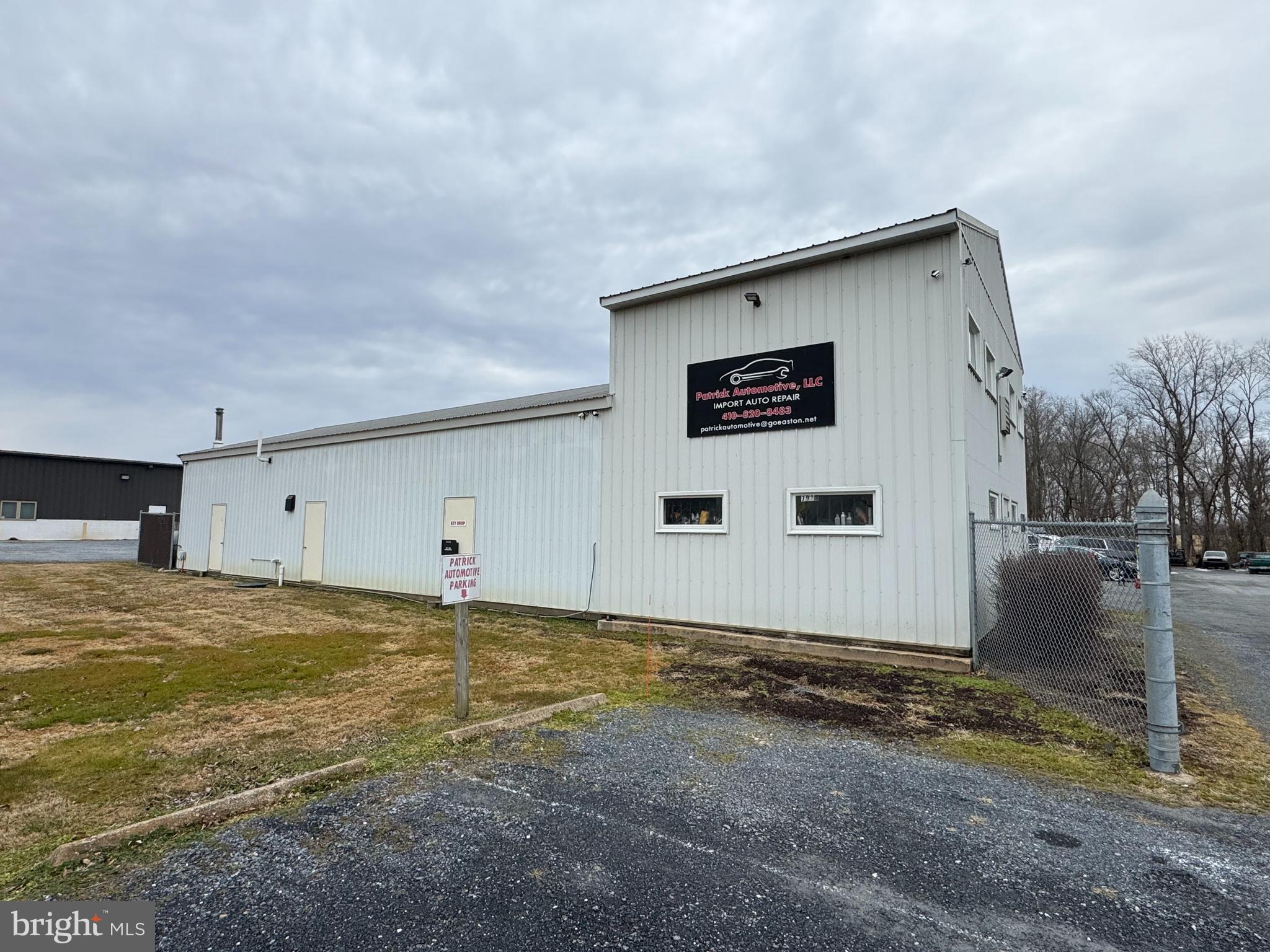 7923 INDUSTRIAL PARK ROAD