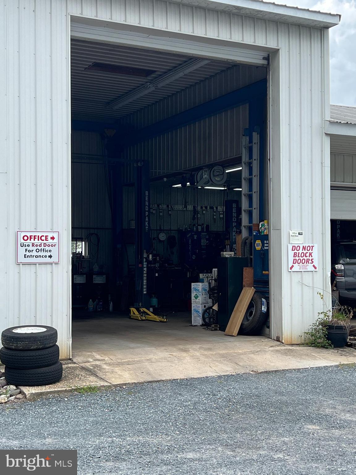 7923 INDUSTRIAL PARK ROAD