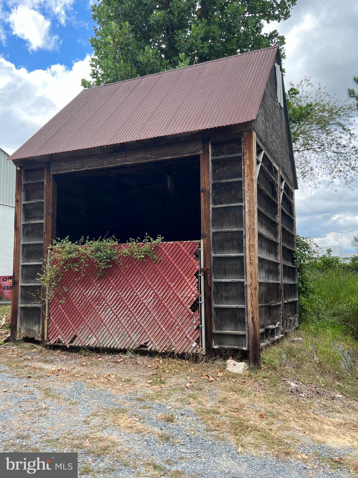 7923 INDUSTRIAL PARK ROAD