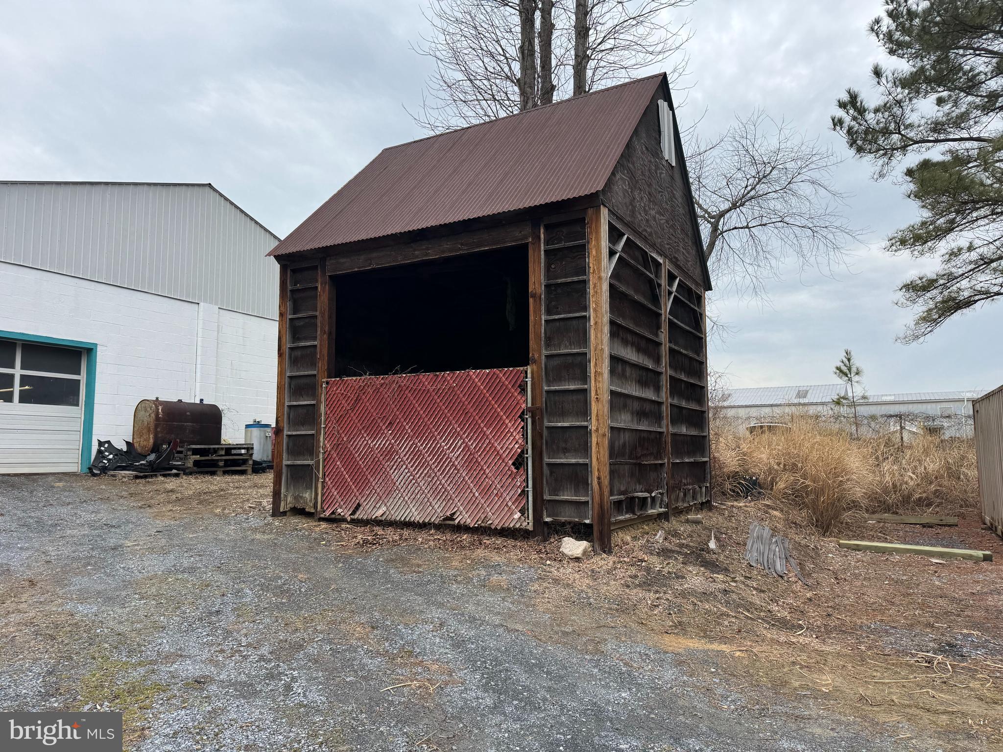 7923 INDUSTRIAL PARK ROAD