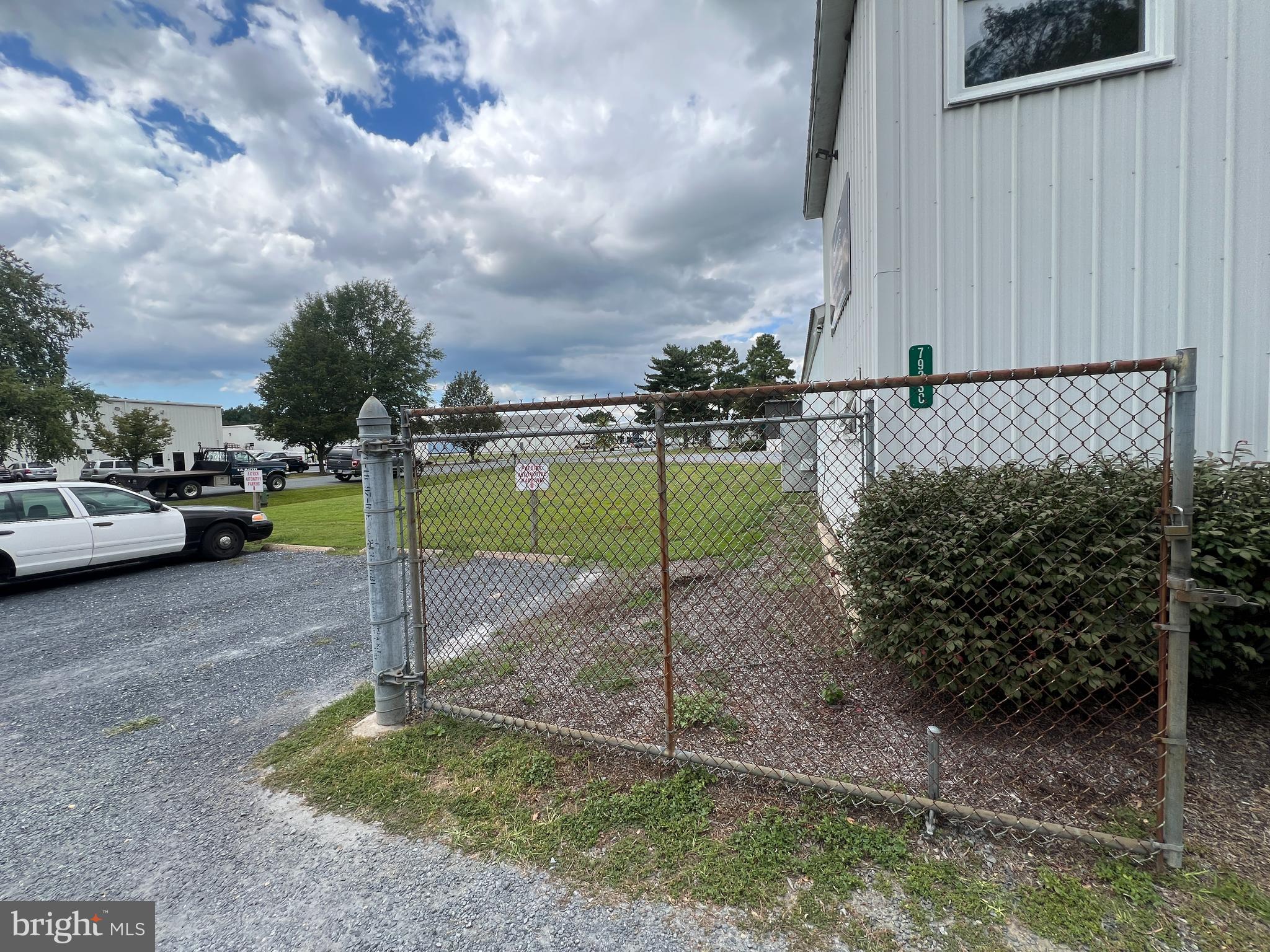 7923 INDUSTRIAL PARK ROAD