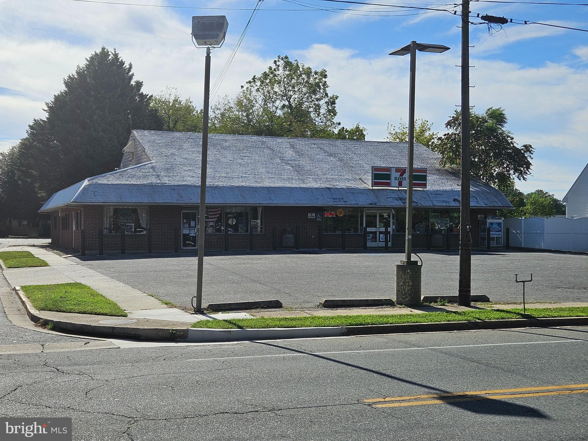 410 N WASHINGTON STREET