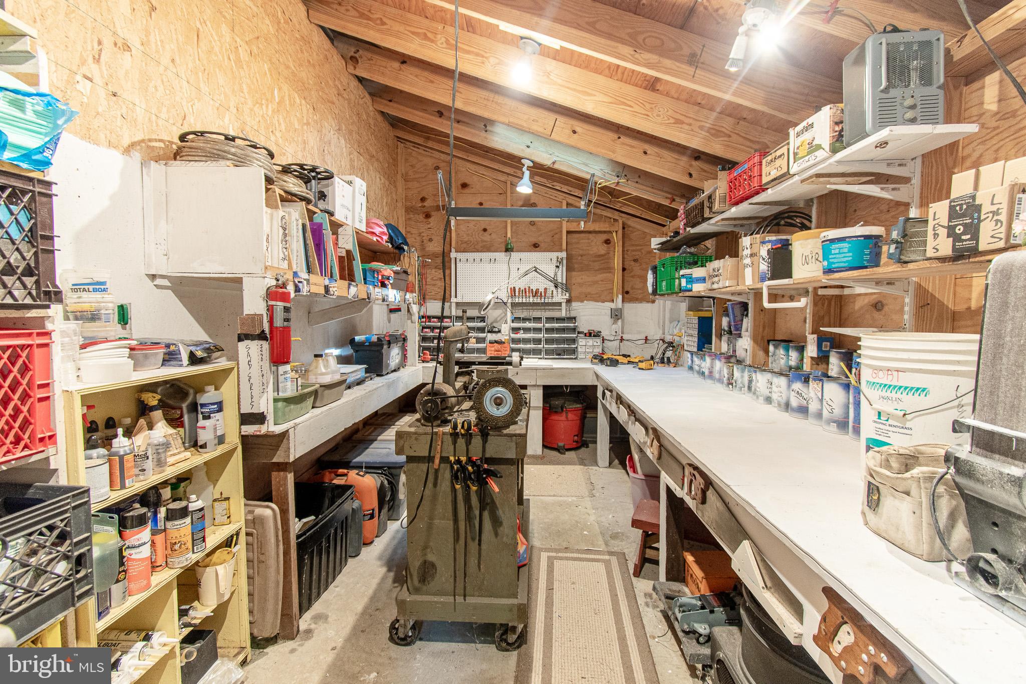 6271 NEAVITT MANOR ROAD