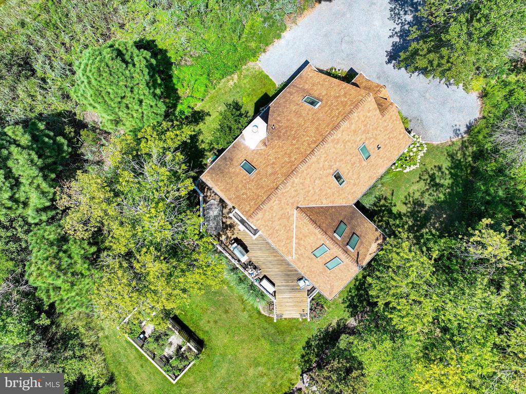 6271 NEAVITT MANOR ROAD