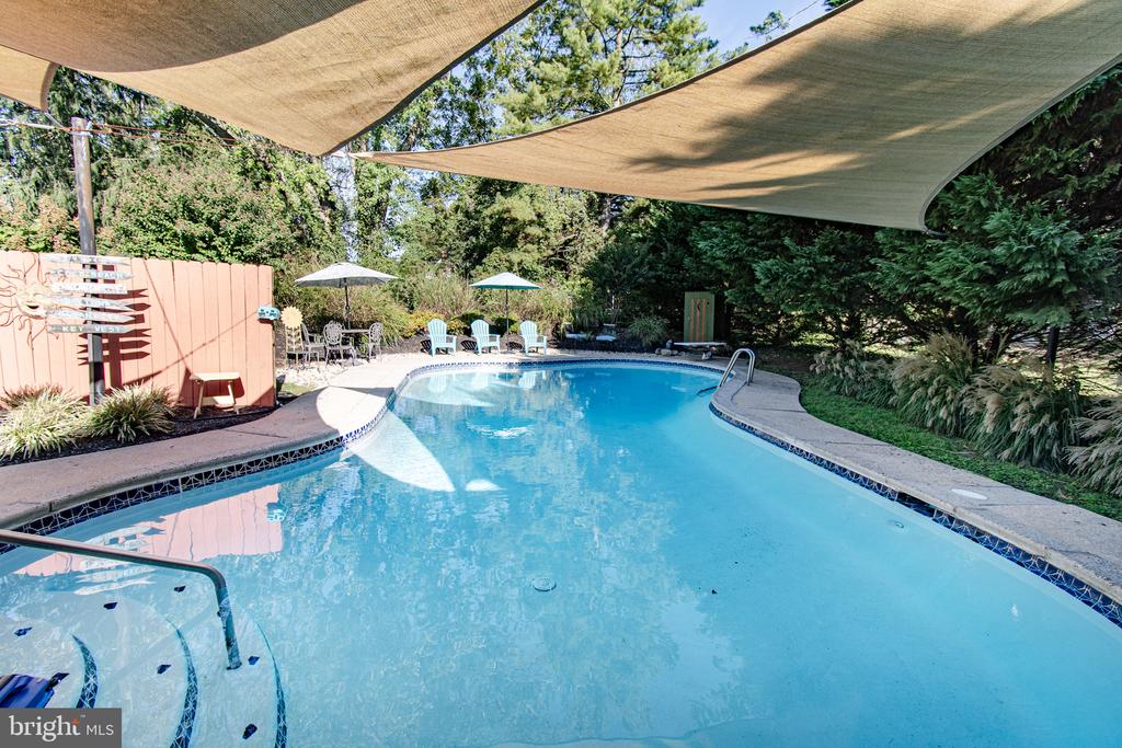 27240 HAYWARD TRAIL