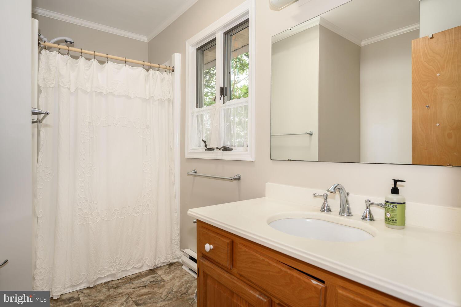 9059 HIGH BANKS DRIVE