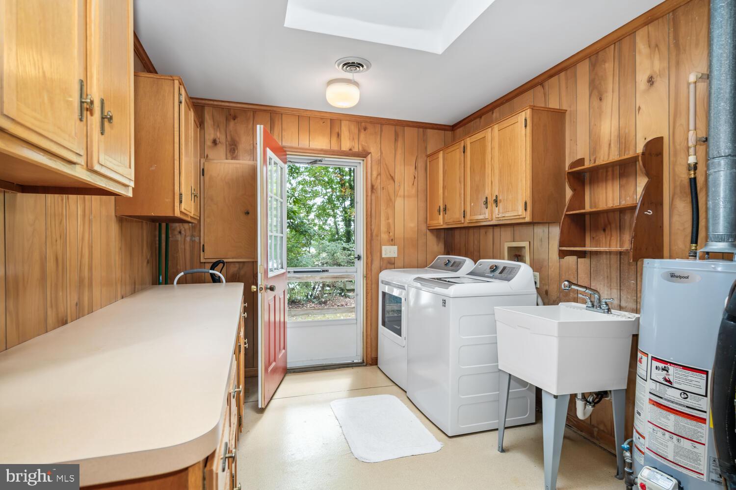 9059 HIGH BANKS DRIVE