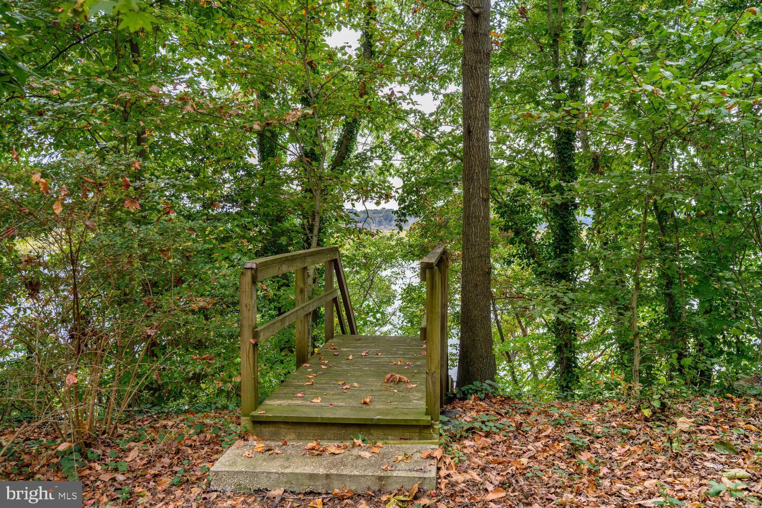 9059 HIGH BANKS DRIVE