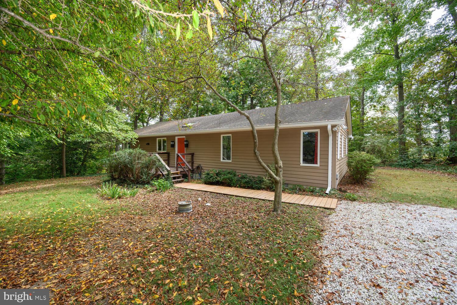 9059 HIGH BANKS DRIVE