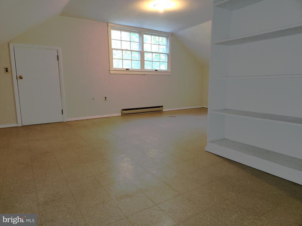 28538 EDGEMERE ROAD
