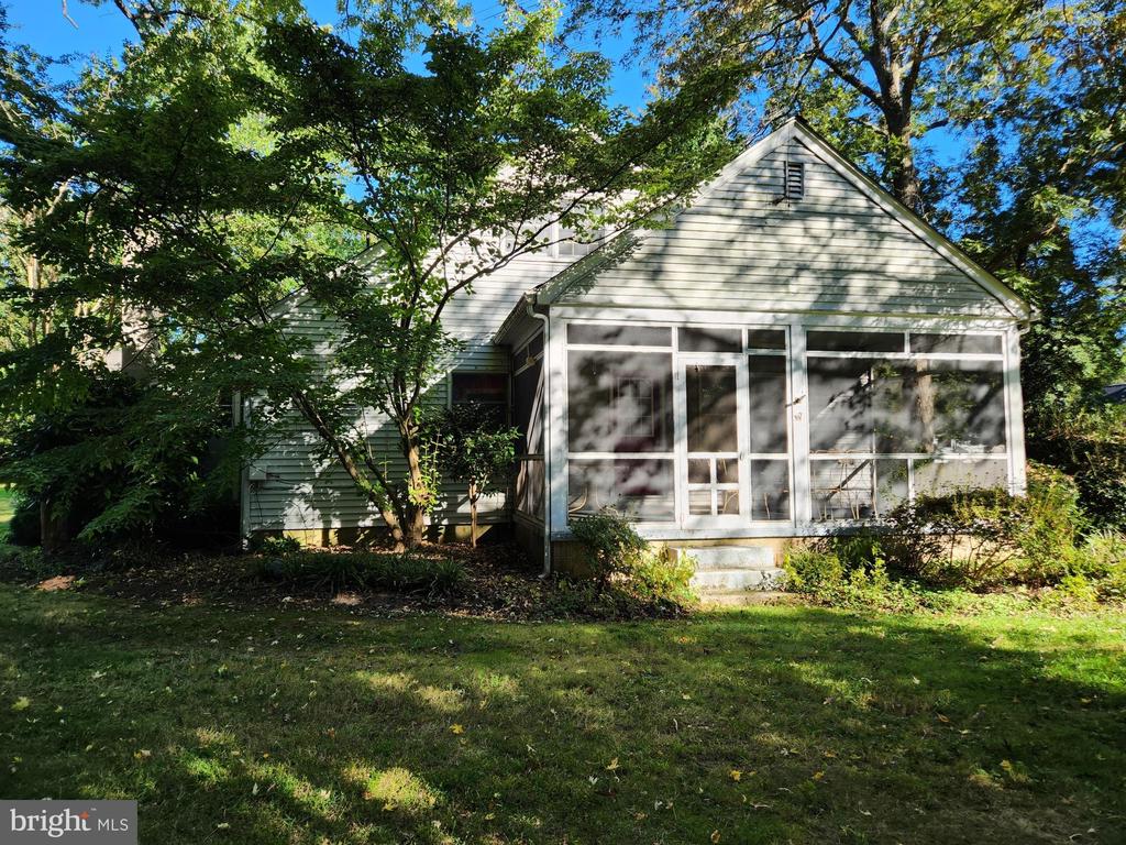 28538 EDGEMERE ROAD