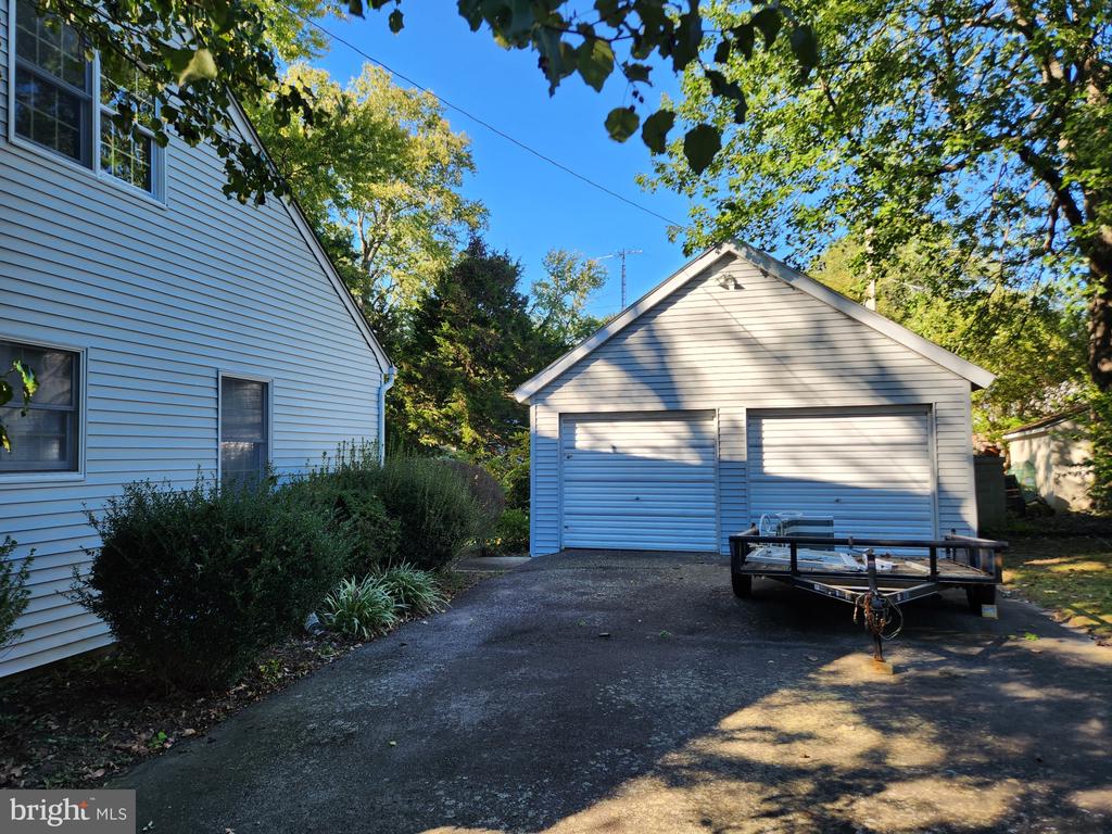 28538 EDGEMERE ROAD