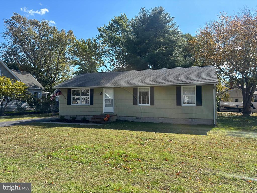 104 E MAPLE AVENUE