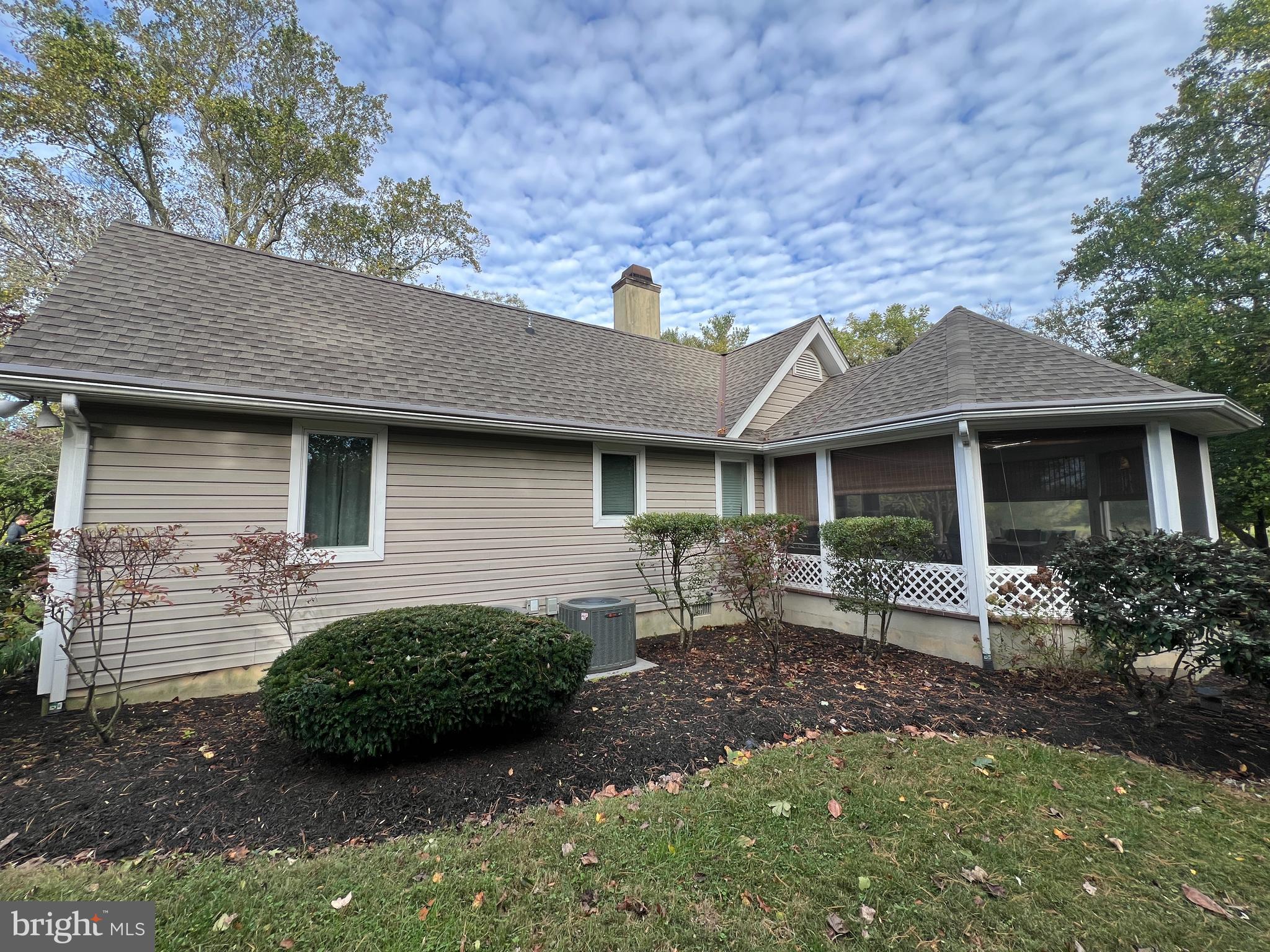 28701 EDGEMERE ROAD