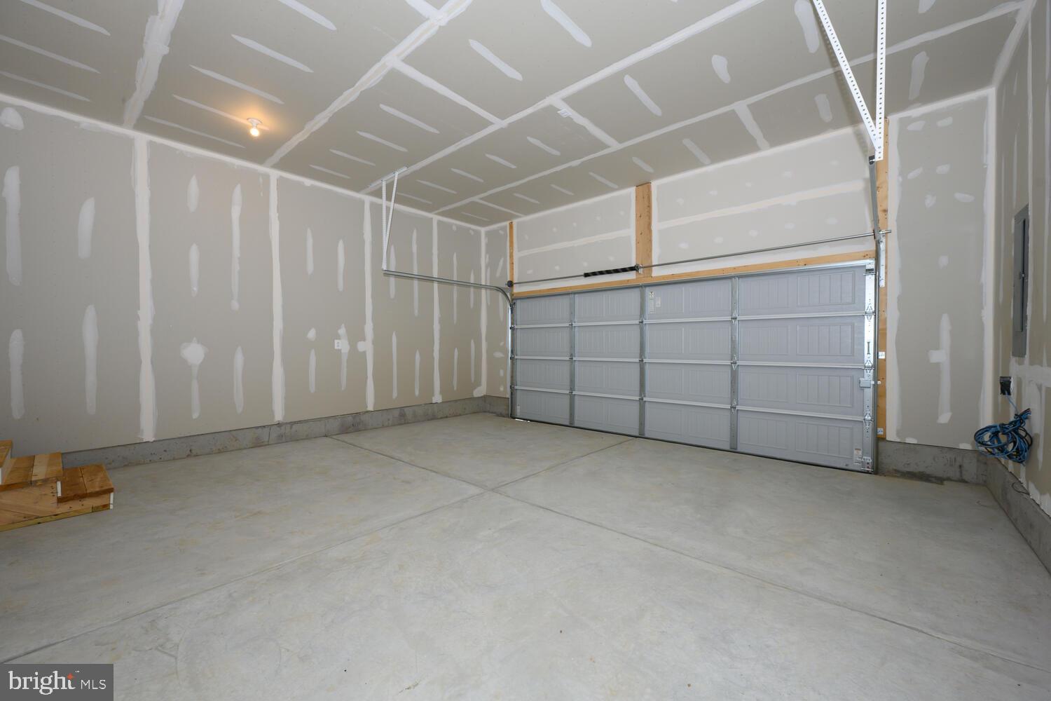 5648 TRAFALGAR CIRCLE