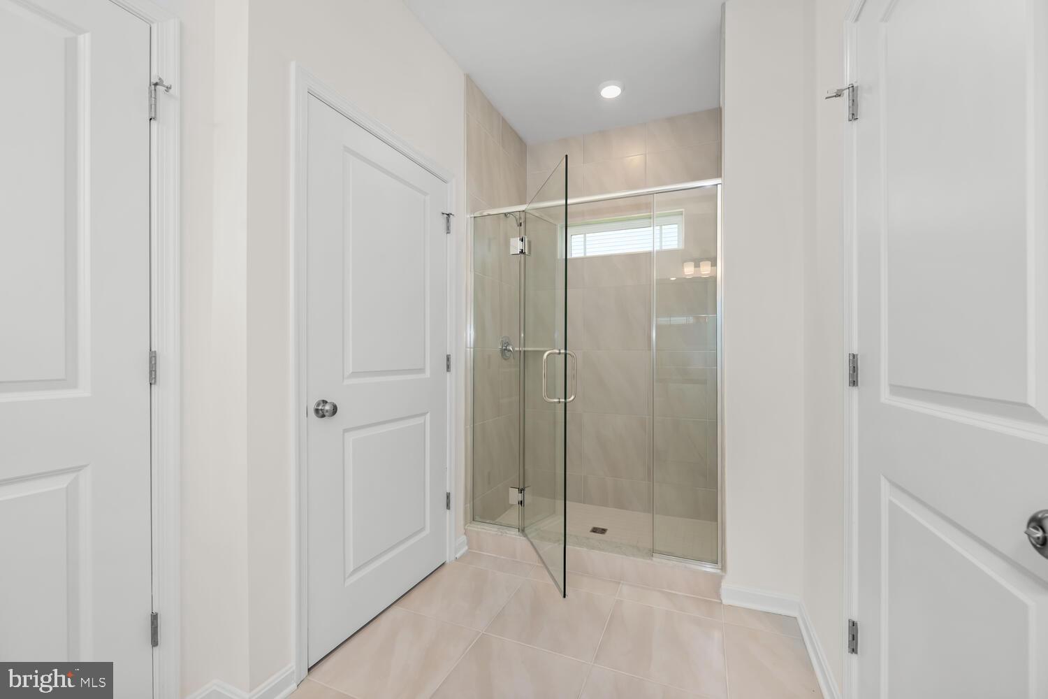 5648 TRAFALGAR CIRCLE