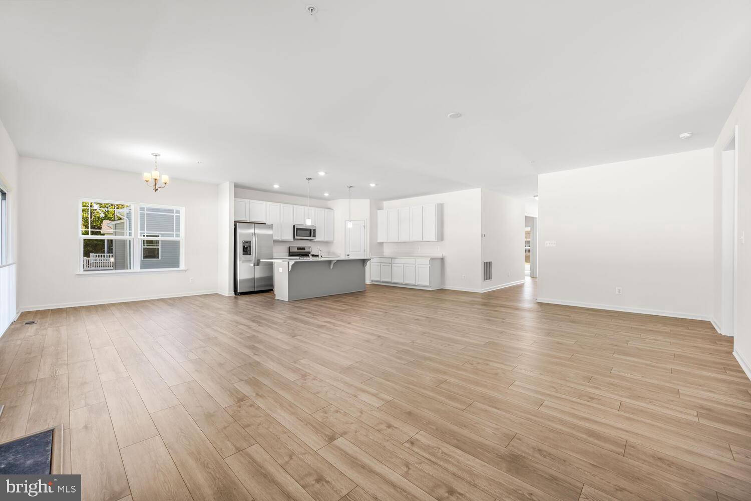 5648 TRAFALGAR CIRCLE