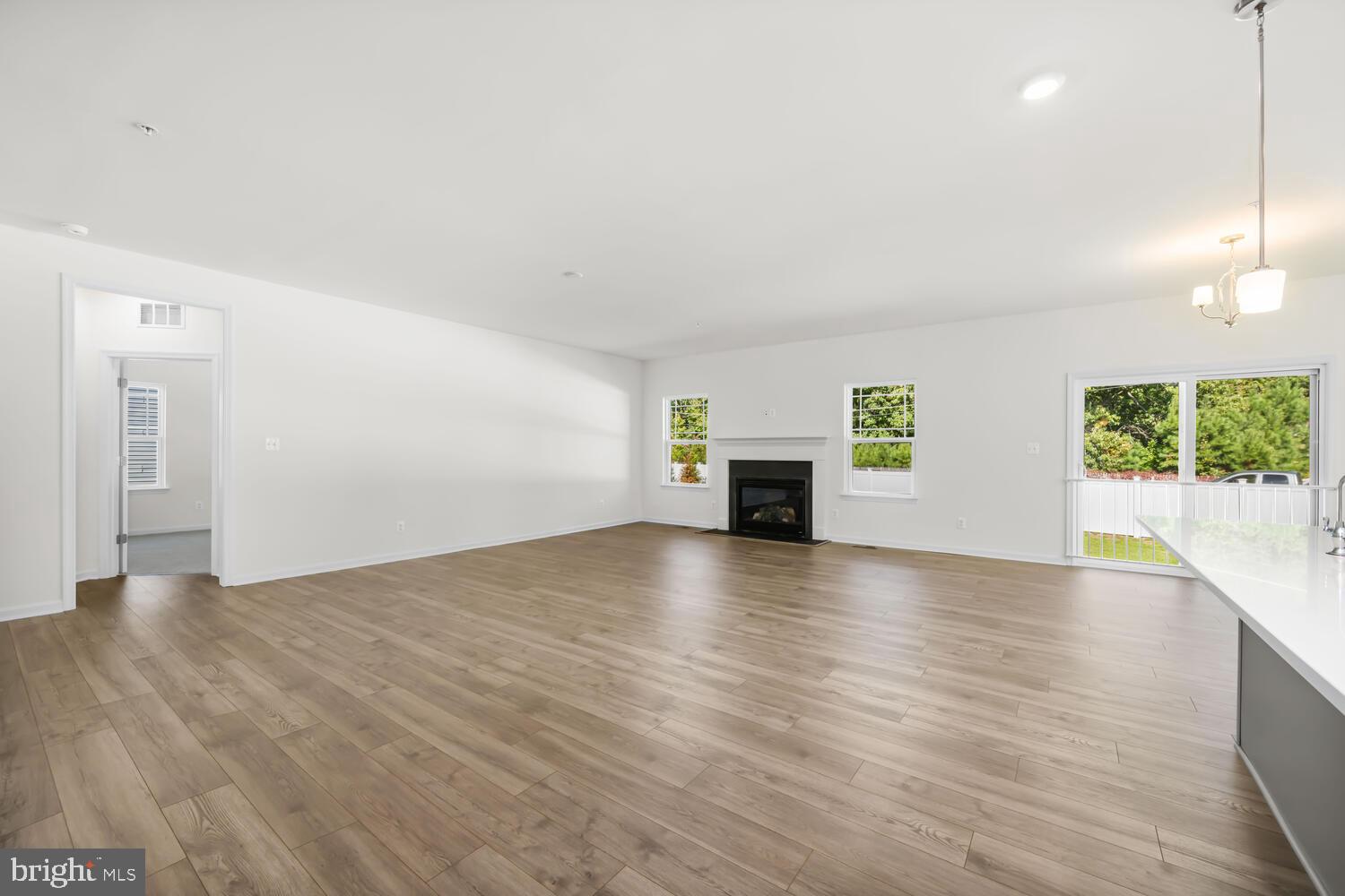 5648 TRAFALGAR CIRCLE