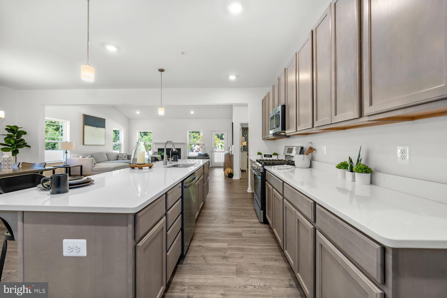 5654 TRAFALGAR CIRCLE