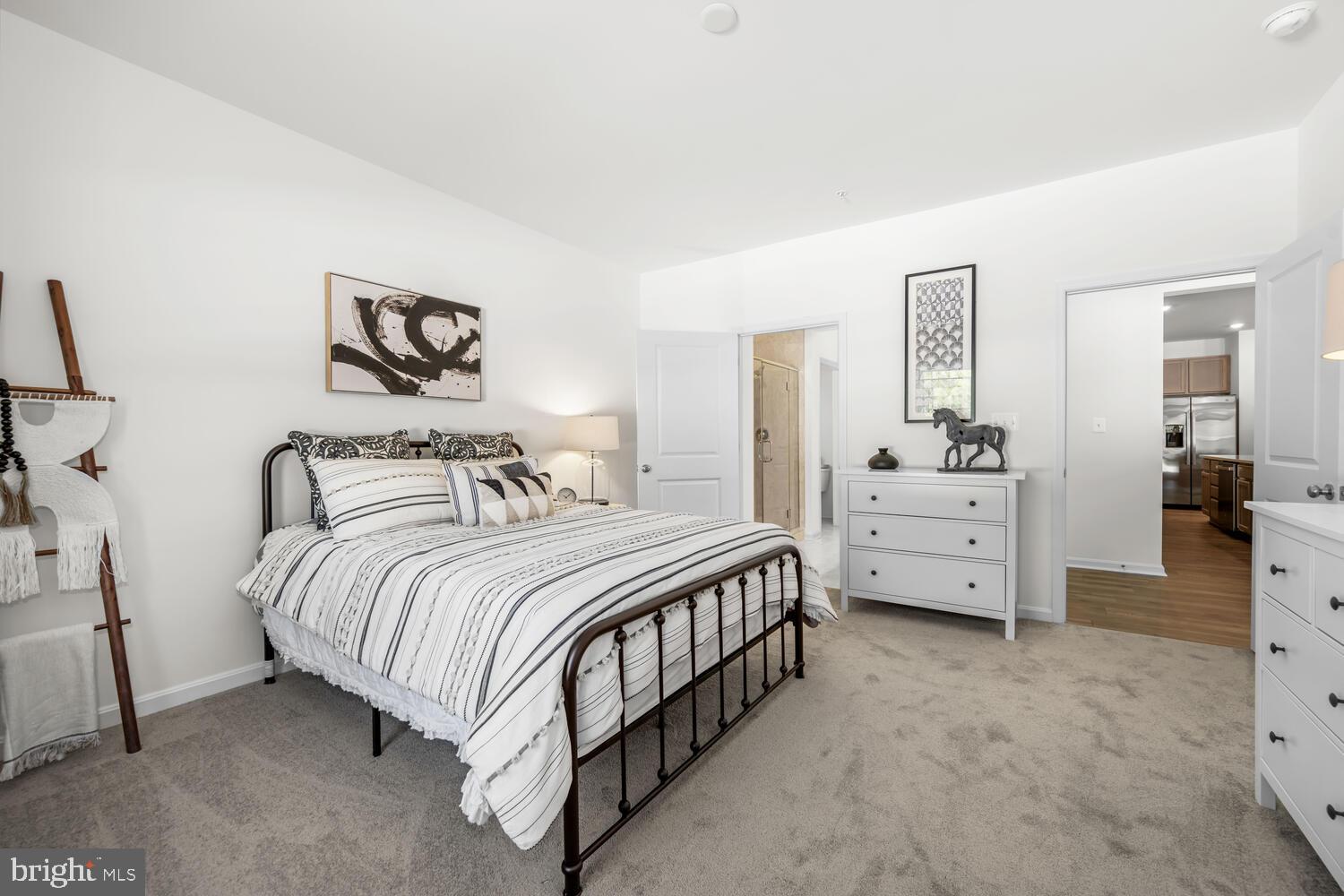 5654 TRAFALGAR CIRCLE