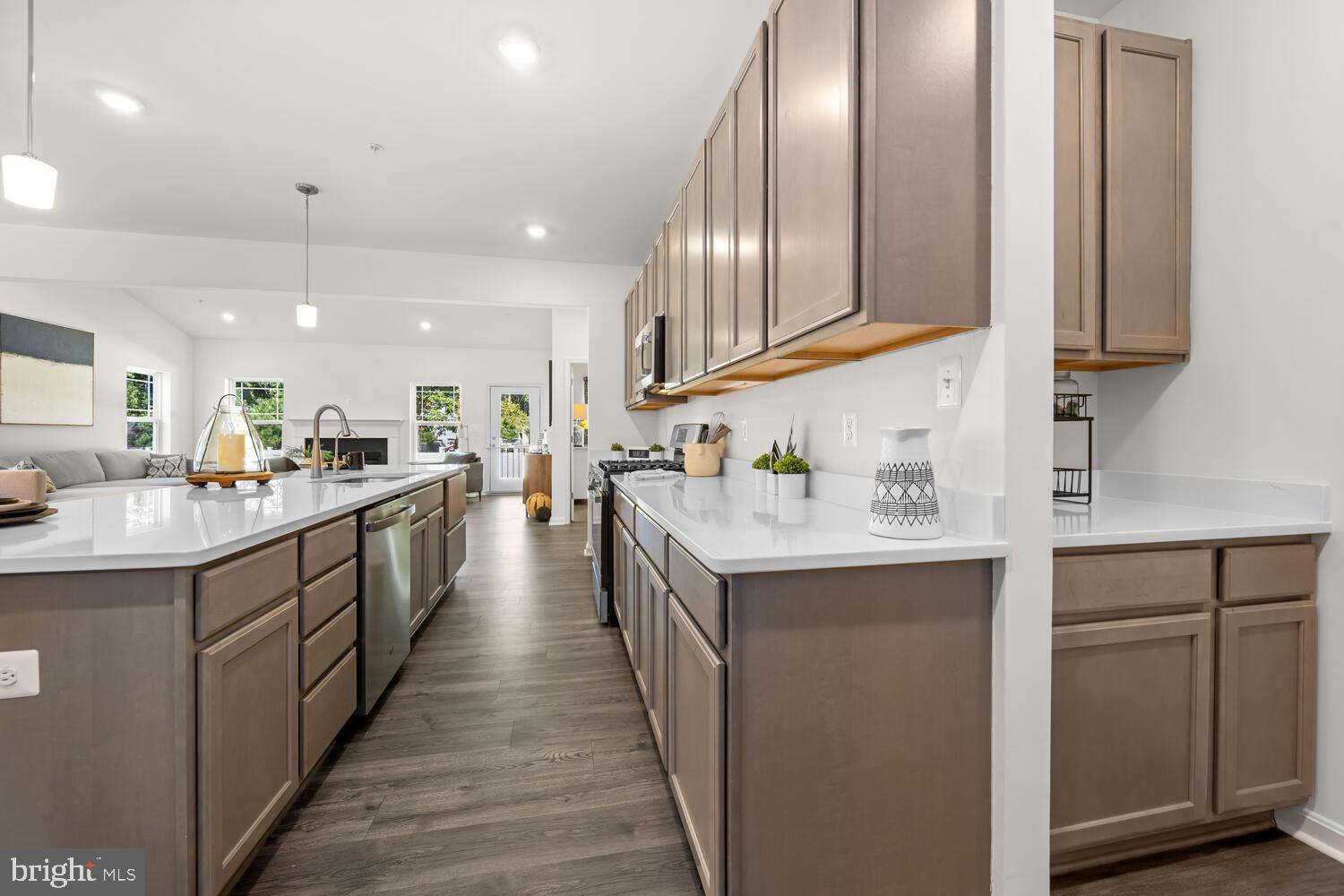 5654 TRAFALGAR CIRCLE