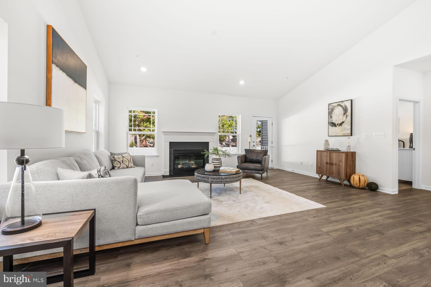 5654 TRAFALGAR CIRCLE