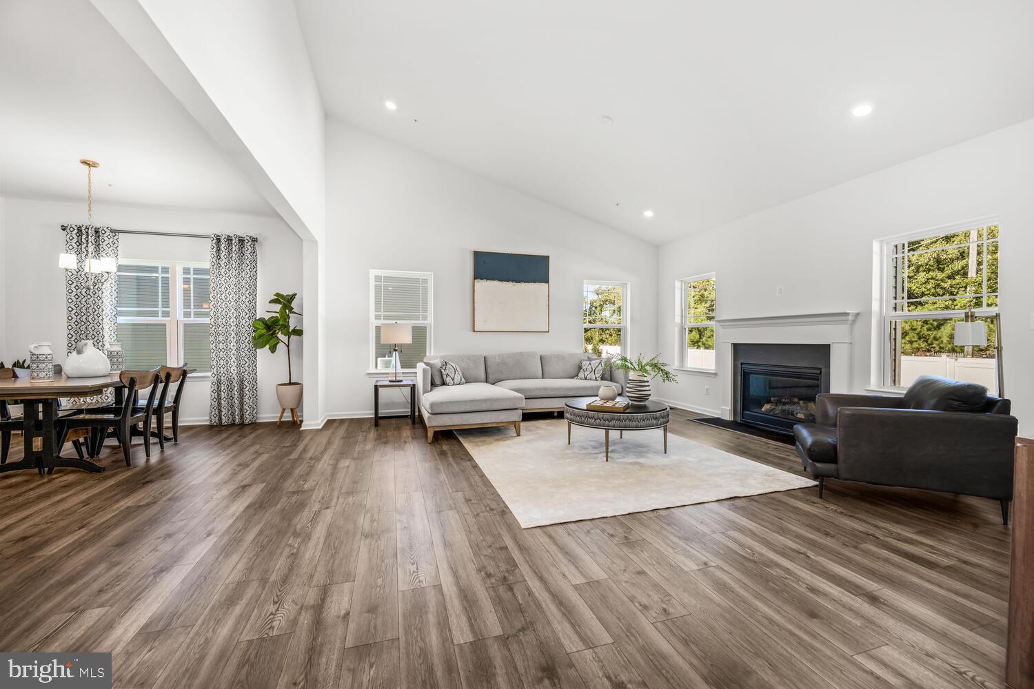 5654 TRAFALGAR CIRCLE