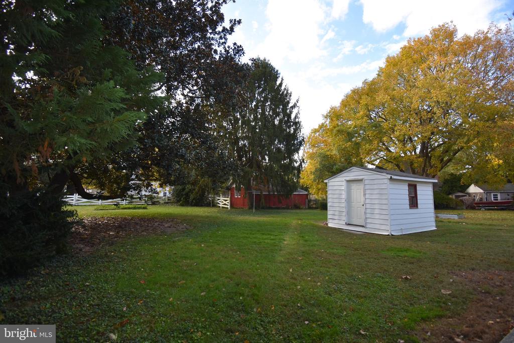 106 SYCAMORE AVENUE