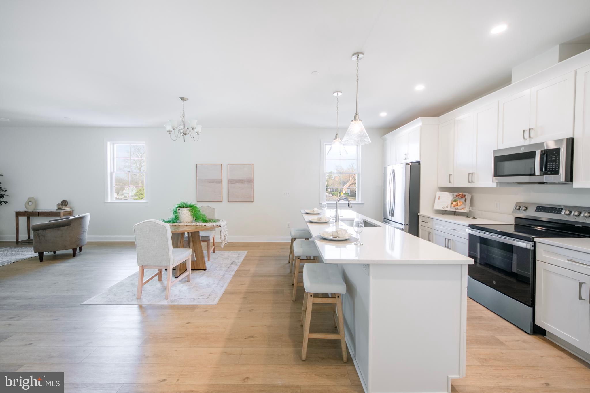 123 S WASHINGTON ST 201