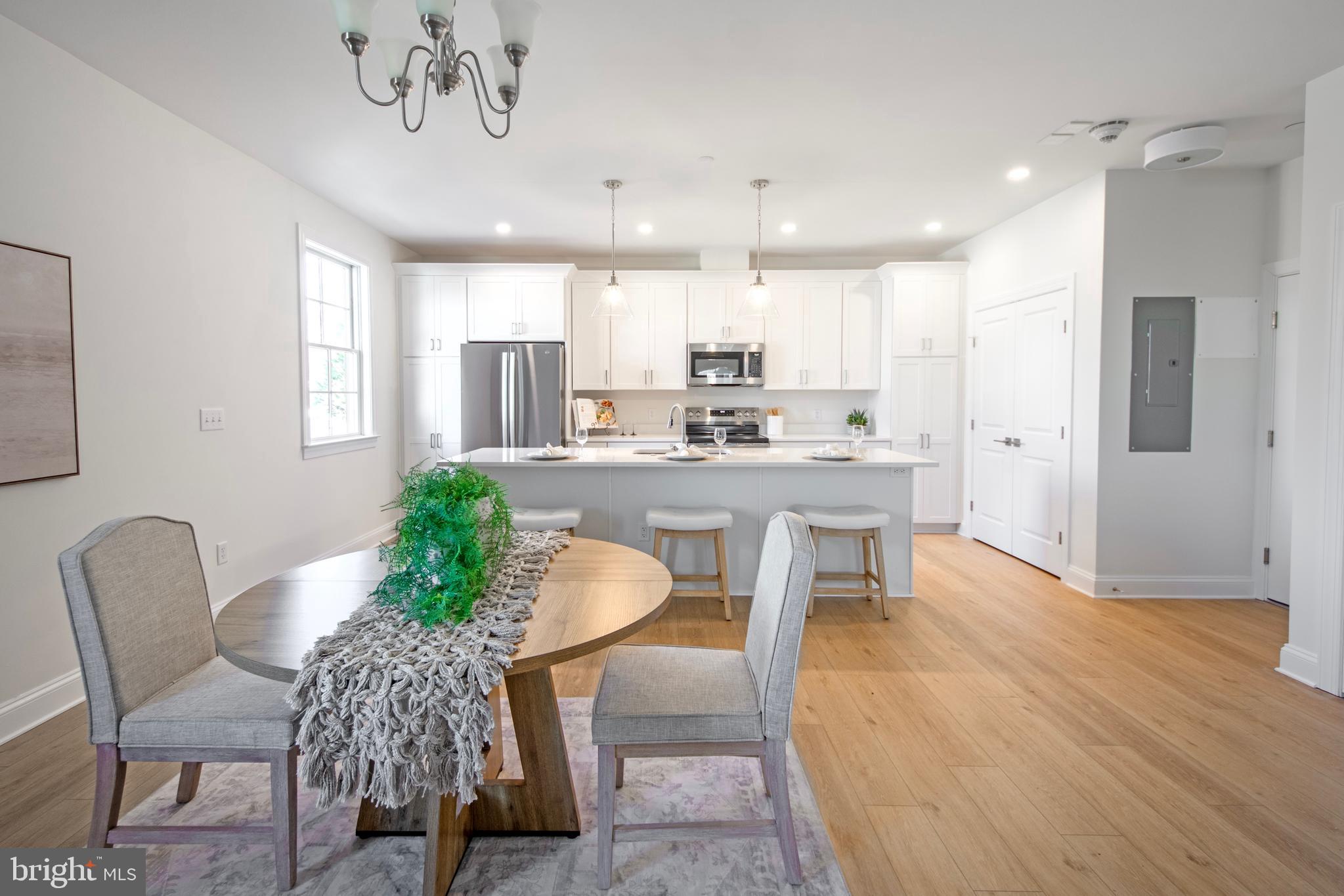 123 S WASHINGTON ST 201