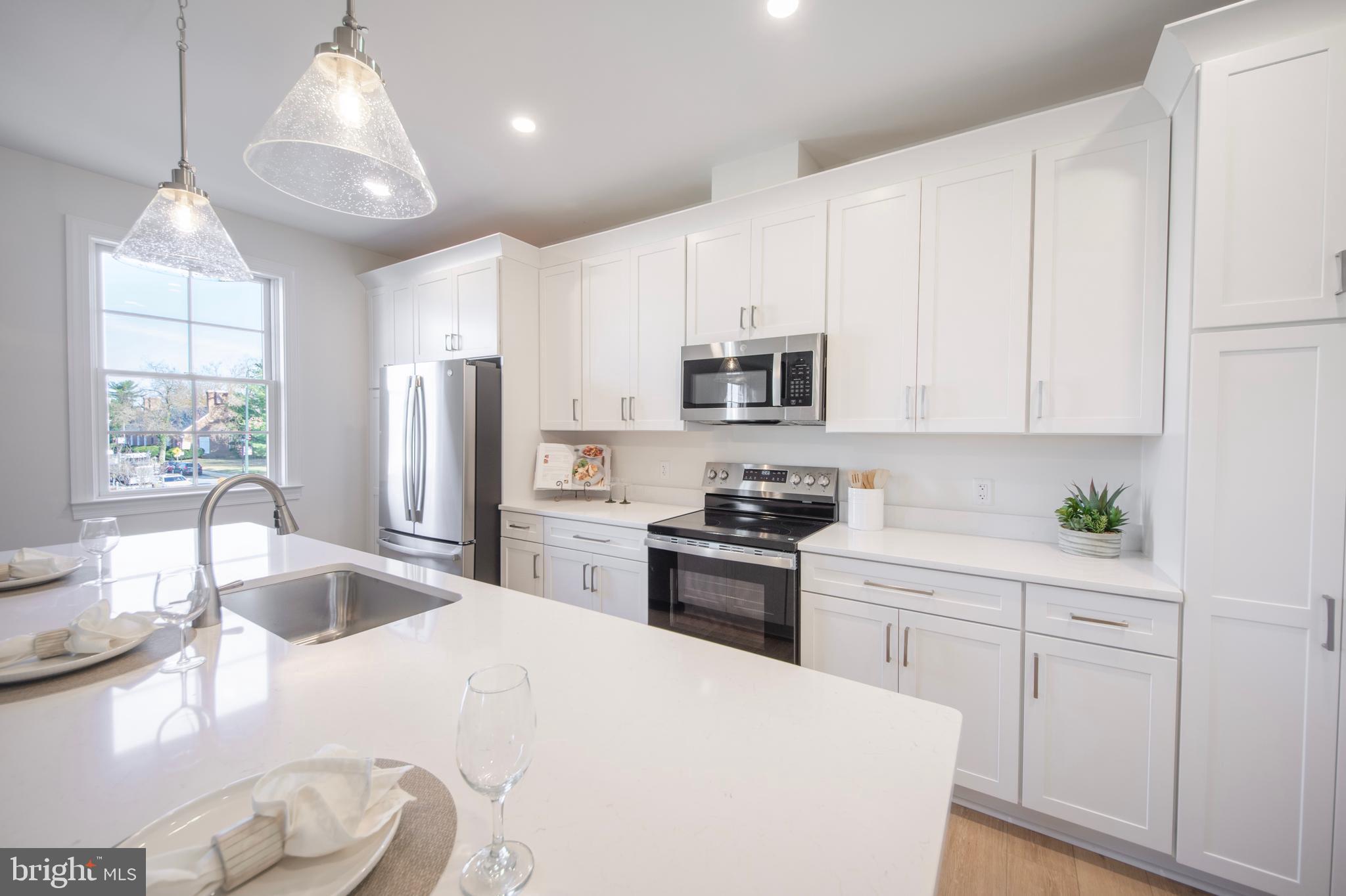 123 S WASHINGTON ST 203