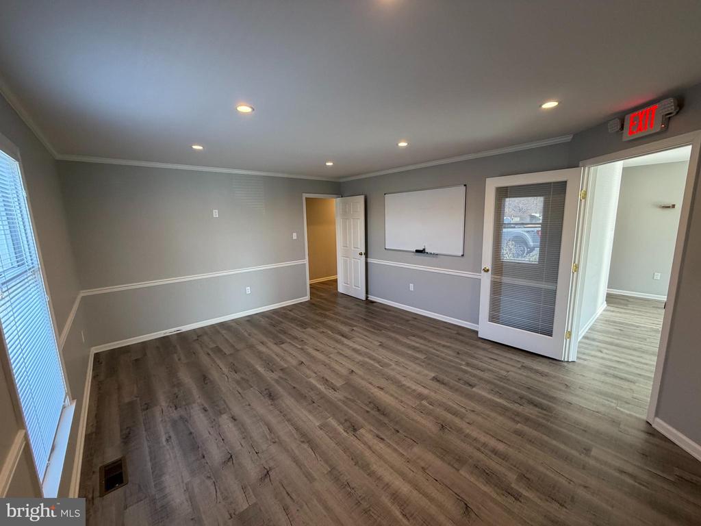 404 MARVEL COURT