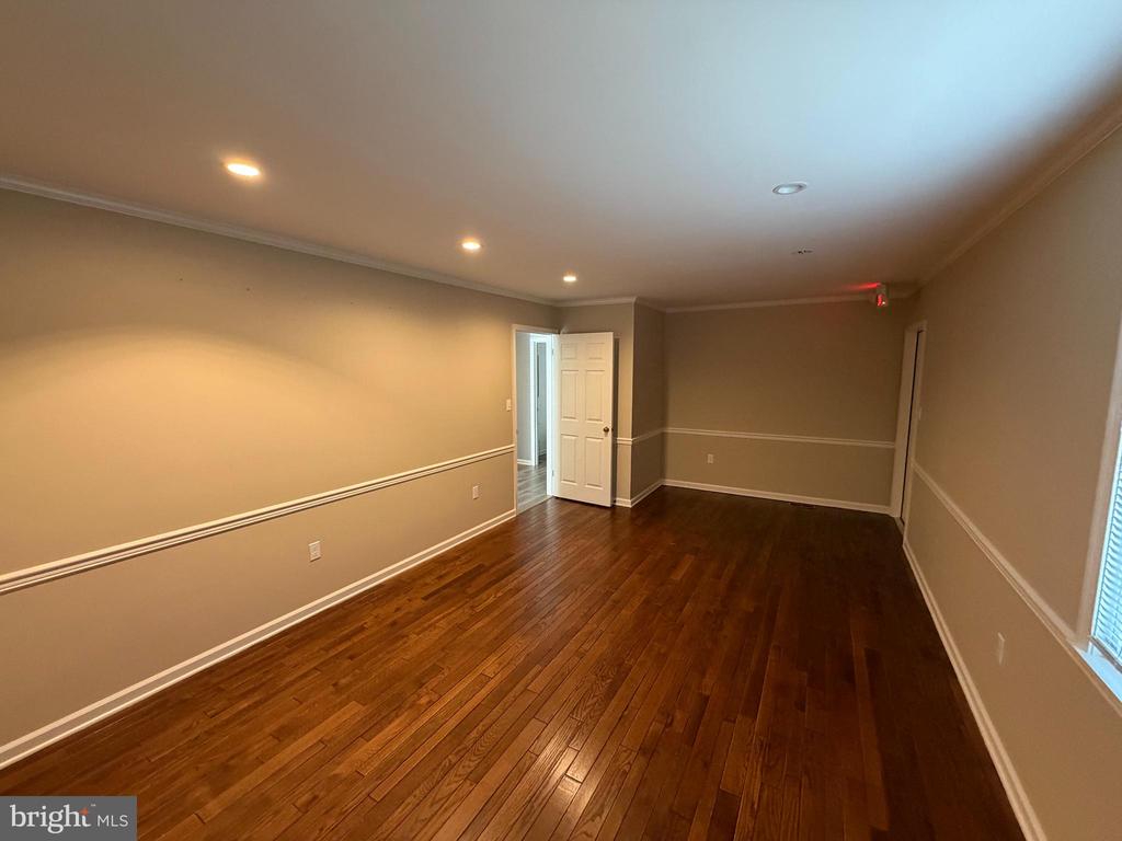 404 MARVEL COURT