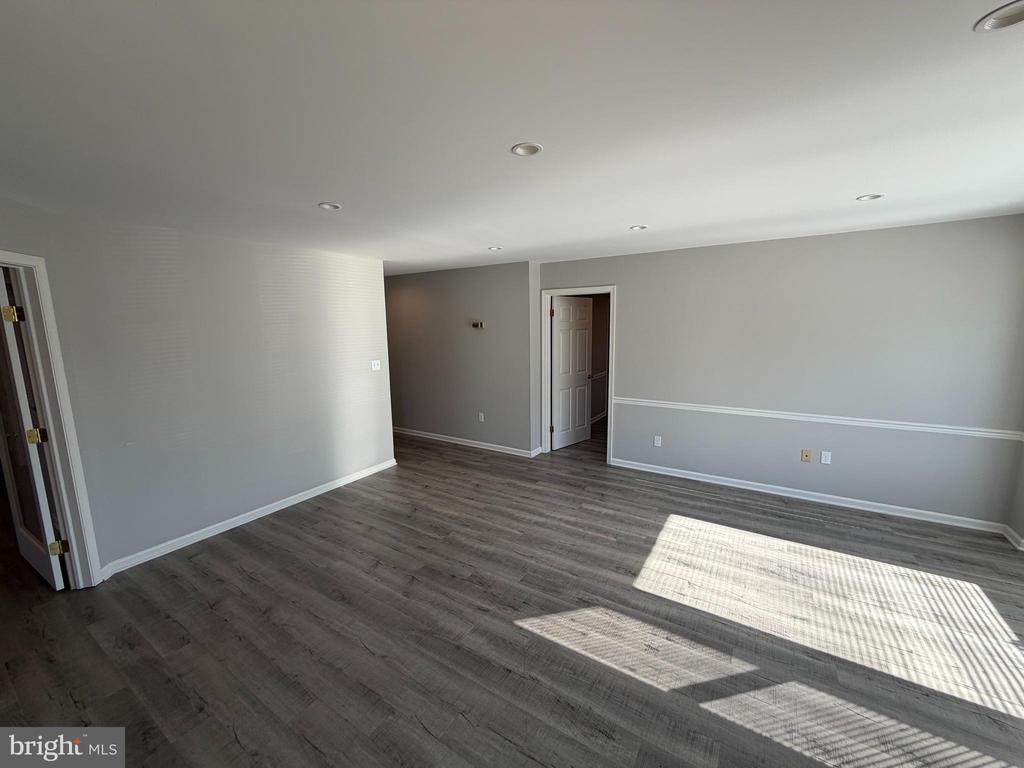 404 MARVEL COURT