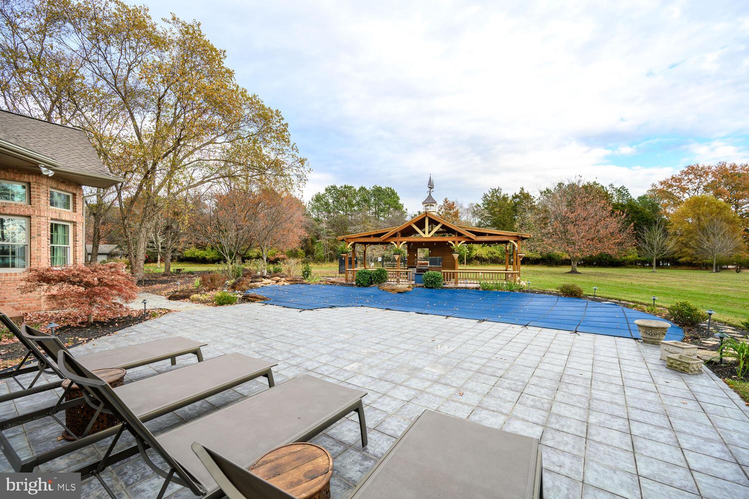 23961 LYNNEWOOD DRIVE