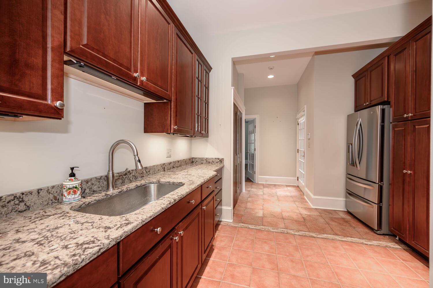 23961 LYNNEWOOD DRIVE