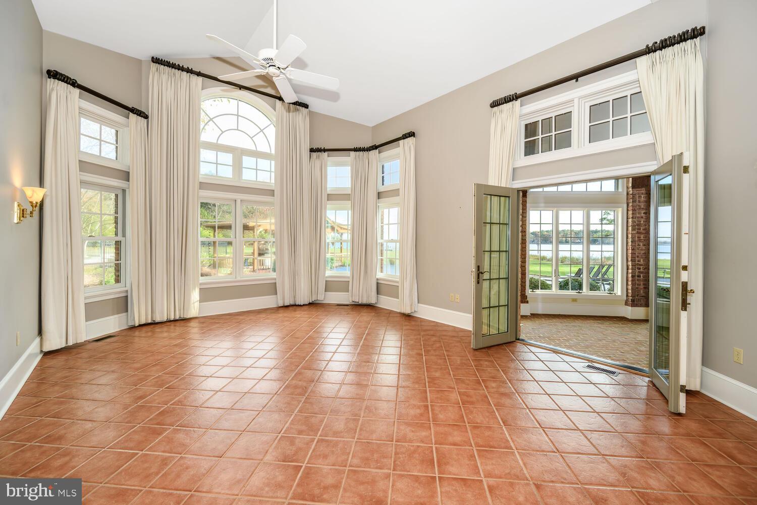 23961 LYNNEWOOD DRIVE