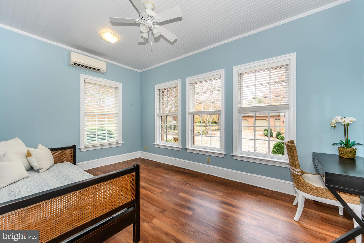 23961 LYNNEWOOD DRIVE