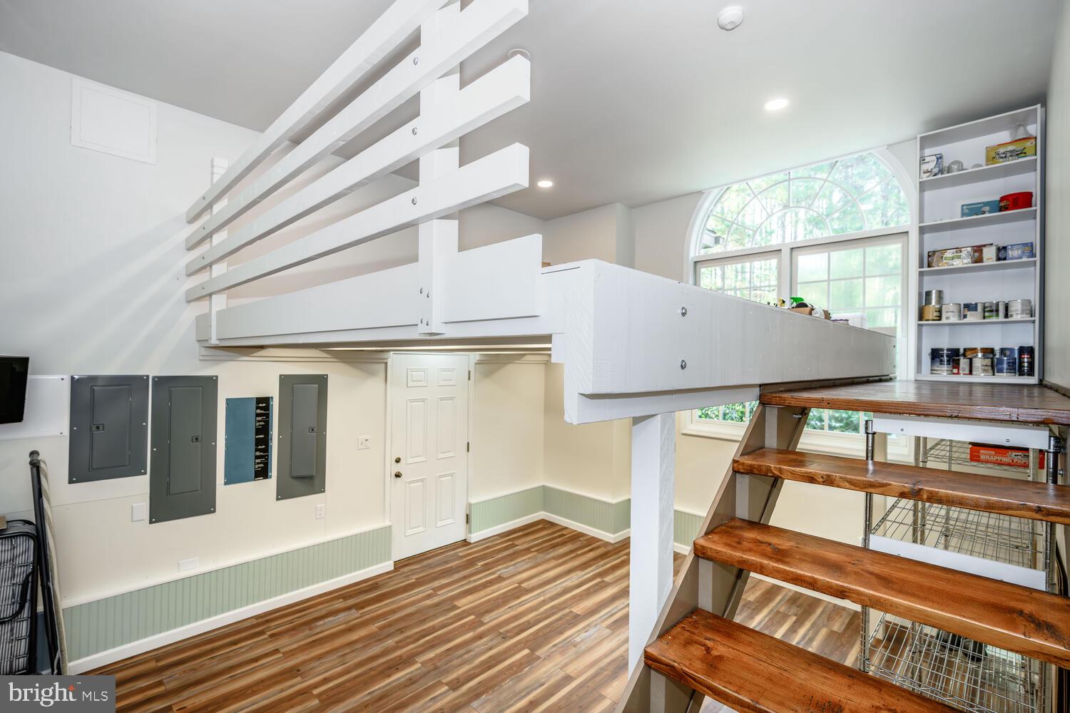 23961 LYNNEWOOD DRIVE