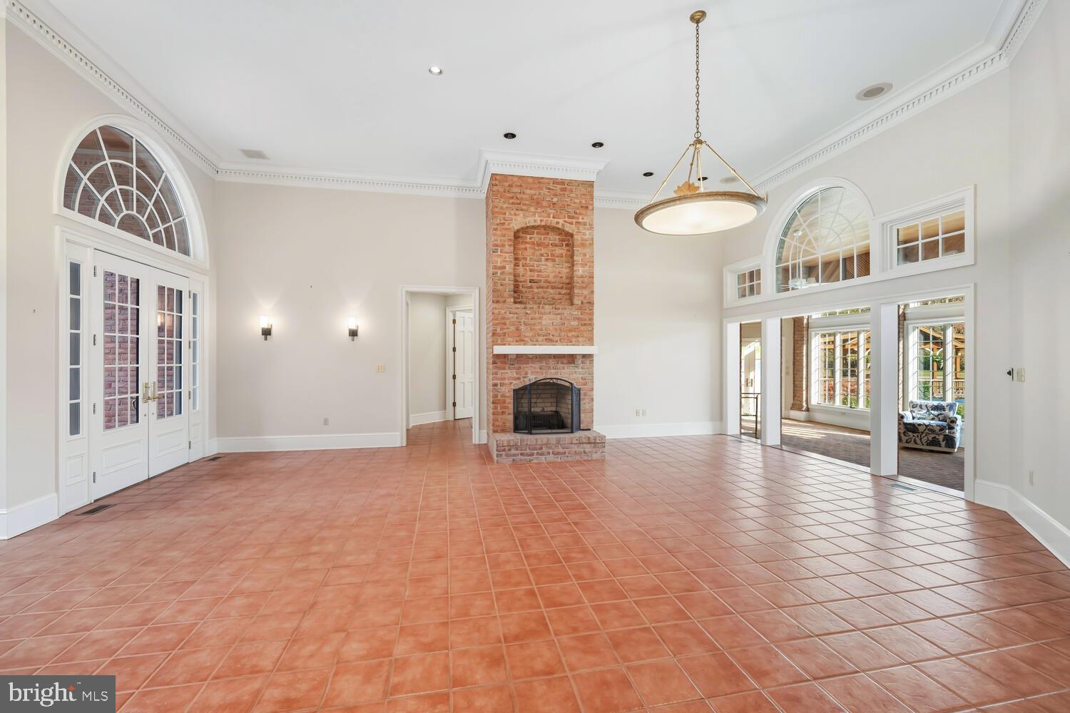 23961 LYNNEWOOD DRIVE