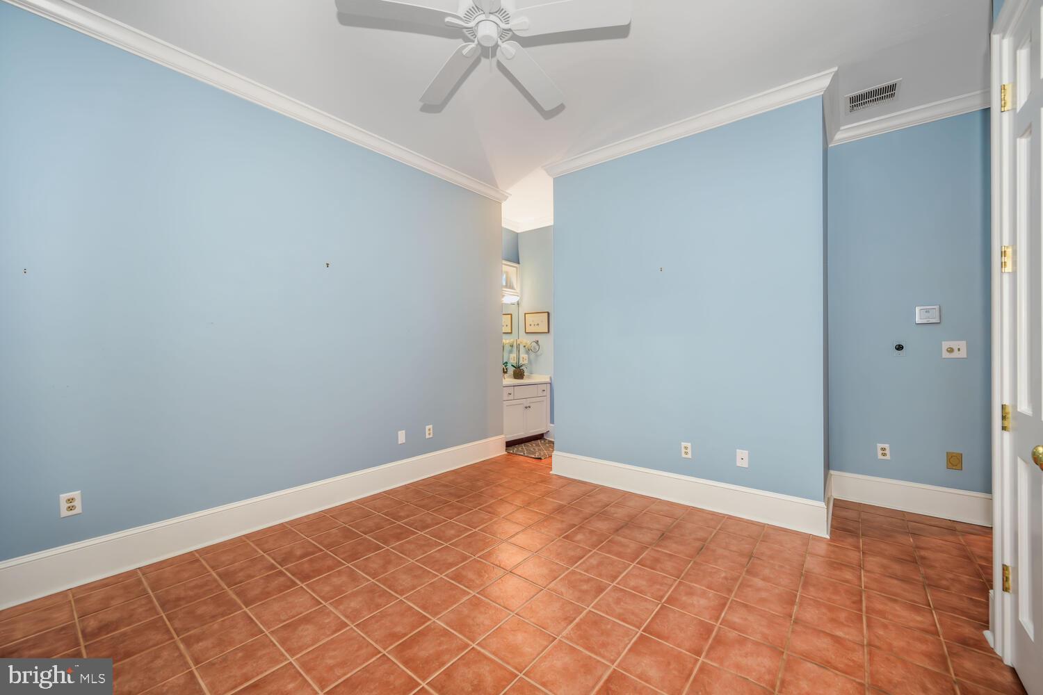 23961 LYNNEWOOD DRIVE