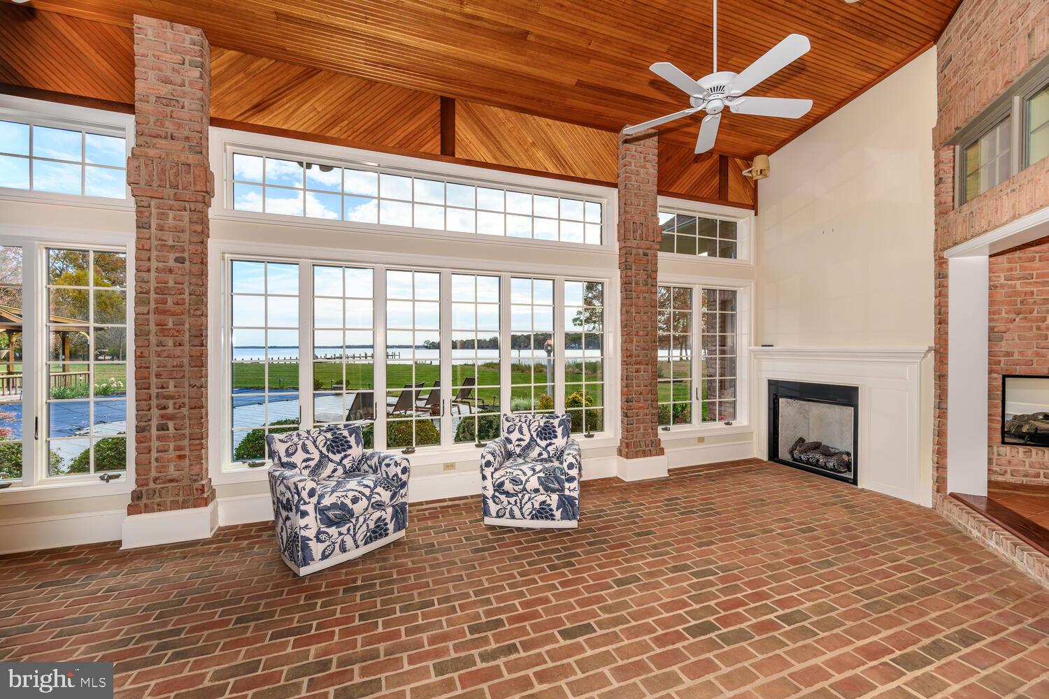 23961 LYNNEWOOD DRIVE